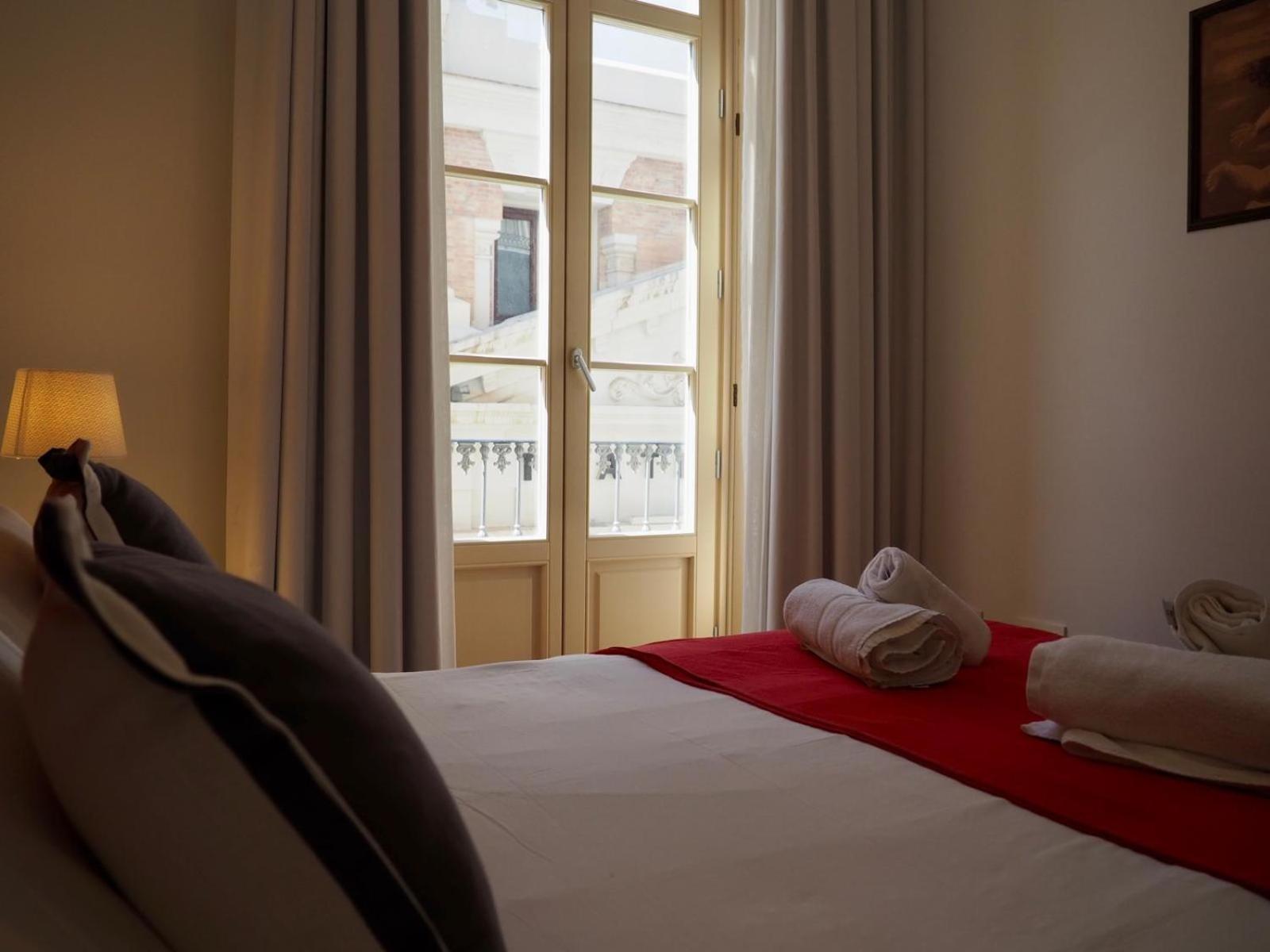 Hello Malaga Echegaray Premium Apartment ภายนอก รูปภาพ